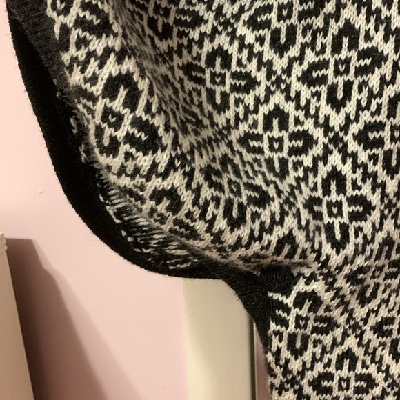 Alpaca cape vest - Picture 4 of 9